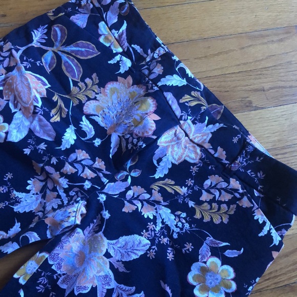 Floral Print Ankle Pant - Picture 2 of 3